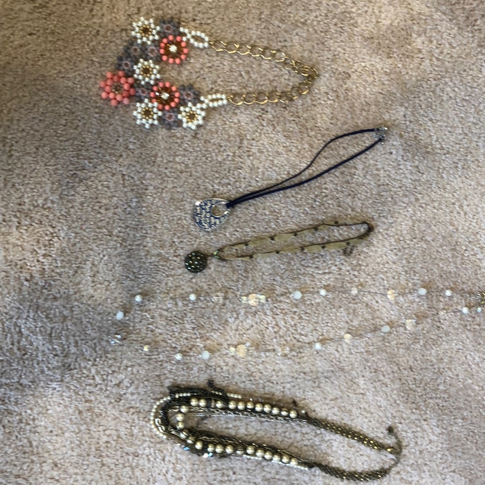 Bundle of necklaces!